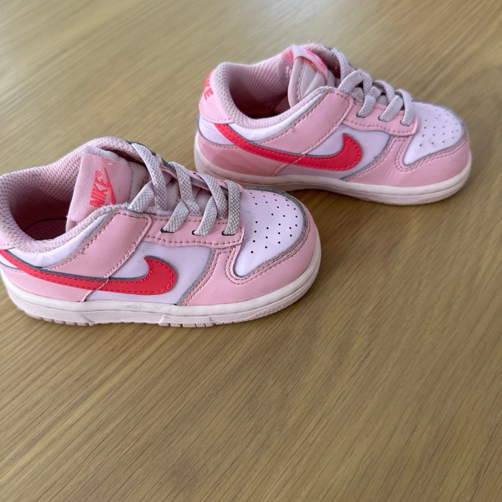 Nike toddler triple pink 7c